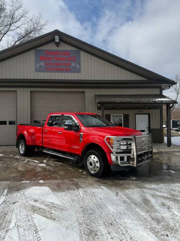2019 Ford F-450 Super Duty LARIAT 4WD photo