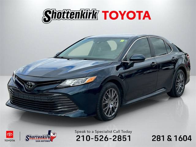 2020 Toyota Camry LE FWD photo