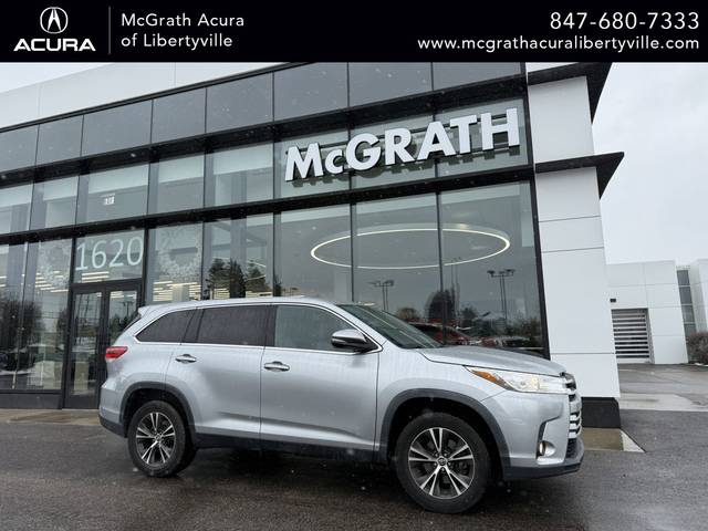 2019 Toyota Highlander LE Plus FWD photo