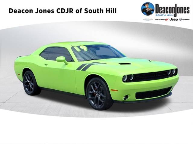 2019 Dodge Challenger SXT RWD photo