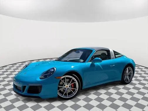 2019 Porsche 911 4 GTS AWD photo