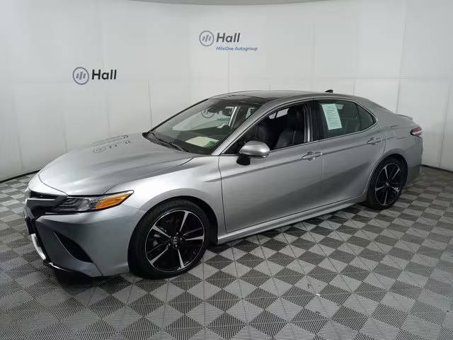 2020 Toyota Camry XSE FWD photo