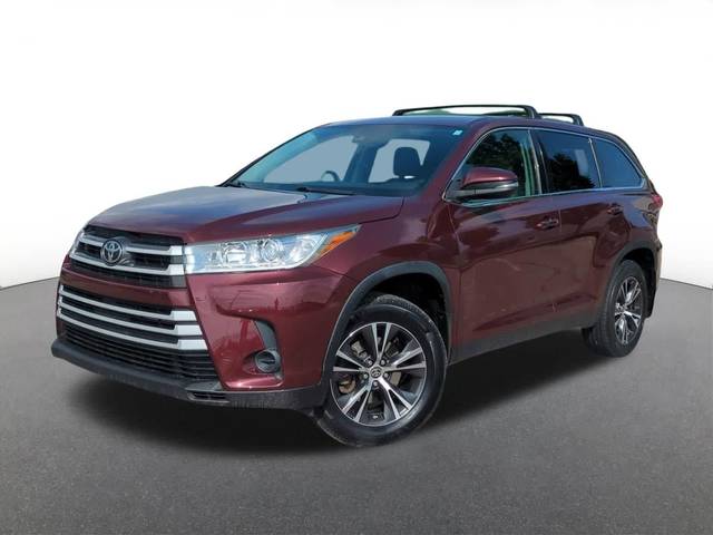 2019 Toyota Highlander LE AWD photo