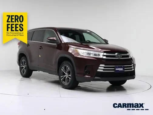 2019 Toyota Highlander LE FWD photo
