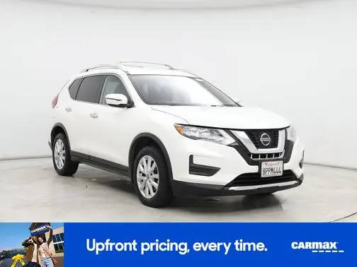 2020 Nissan Rogue SV FWD photo