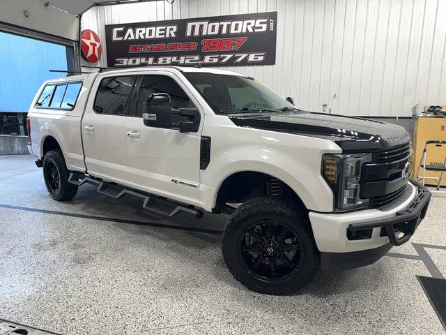2019 Ford F-250 Super Duty LARIAT 4WD photo