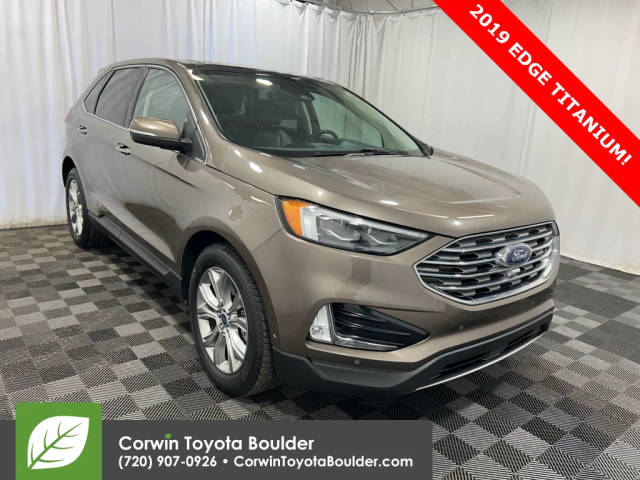 2019 Ford Edge Titanium AWD photo