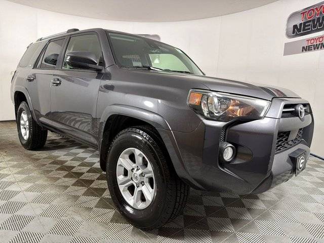 2020 Toyota 4Runner SR5 RWD photo