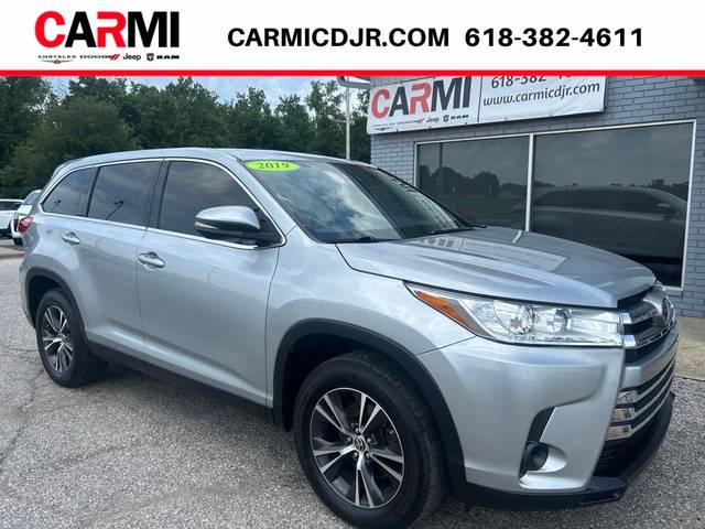 2019 Toyota Highlander LE FWD photo