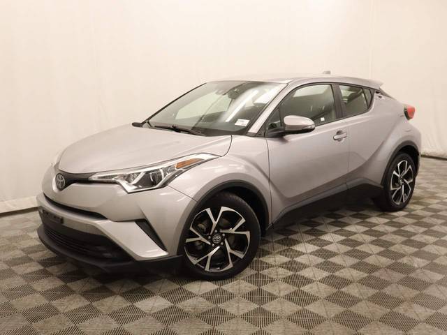 2019 Toyota C-HR XLE FWD photo