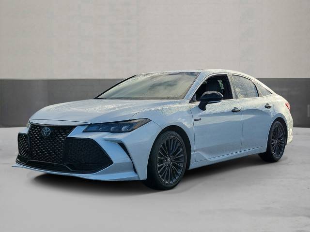 2020 Toyota Avalon Hybrid XSE FWD photo