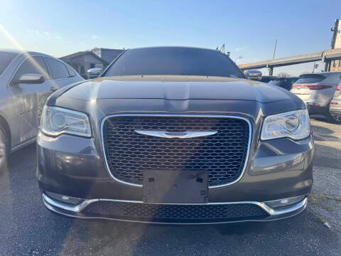 2019 Chrysler 300 Limited RWD photo