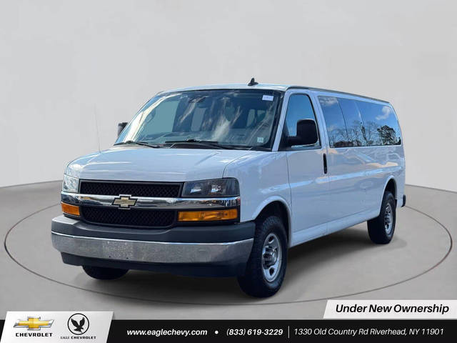 2019 Chevrolet Express LT RWD photo