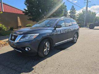 2015 Nissan Pathfinder Platinum 4WD photo