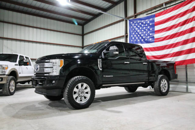 2017 Ford F-250 Super Duty XL 4WD photo