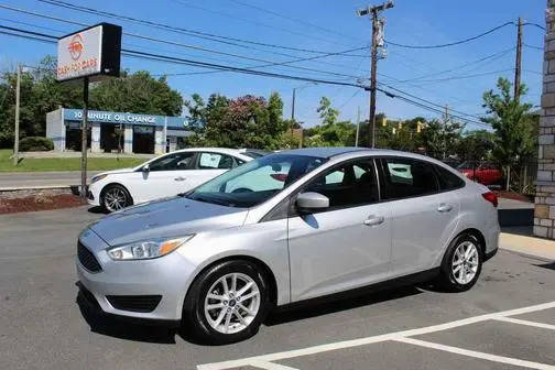 2018 Ford Focus SE FWD photo