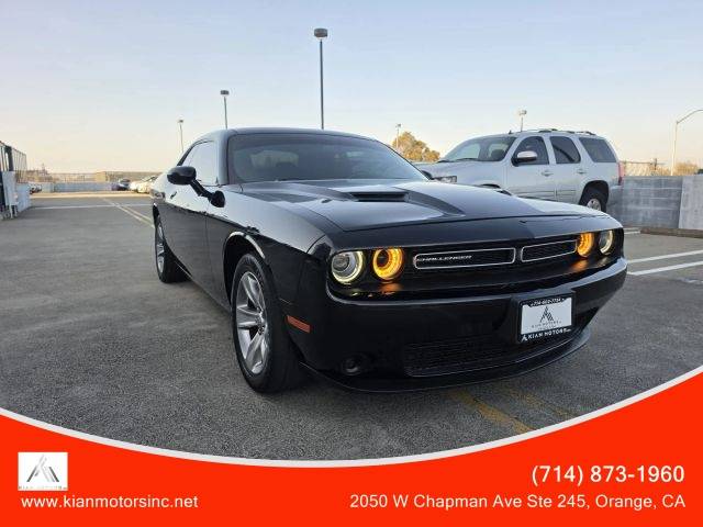 2018 Dodge Challenger SXT RWD photo