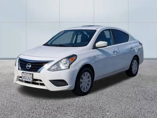 2018 Nissan Versa SV FWD photo