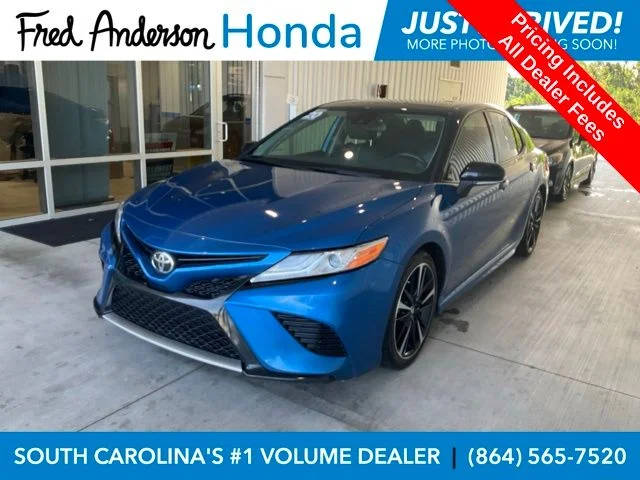 2020 Toyota Camry XSE FWD photo