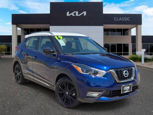 2019 Nissan Kicks SR FWD photo