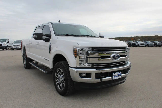 2019 Ford F-250 Super Duty LARIAT 4WD photo