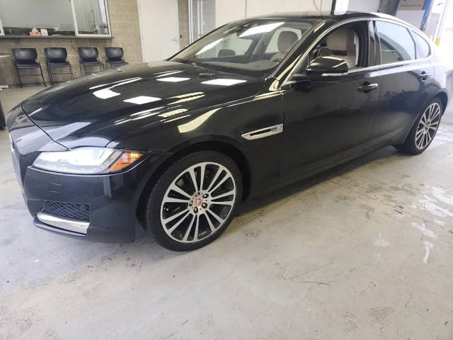 2020 Jaguar XF 30t Prestige AWD photo