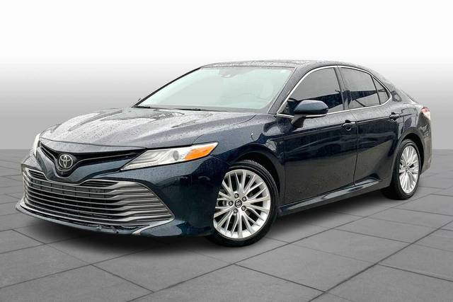 2020 Toyota Camry XLE V6 FWD photo