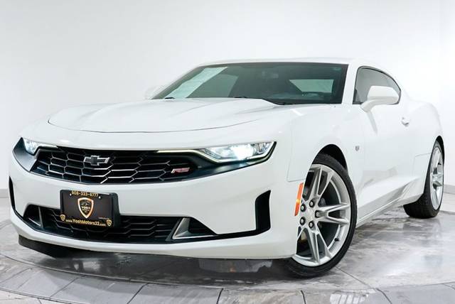2020 Chevrolet Camaro 2LT RWD photo