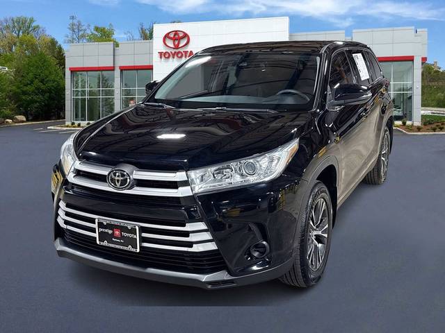2019 Toyota Highlander LE AWD photo