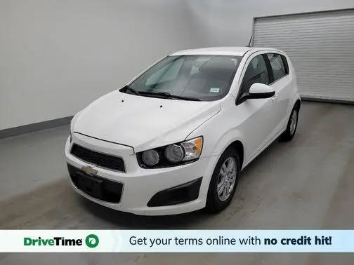 2016 Chevrolet Sonic LT FWD photo