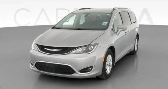 2019 Chrysler Pacifica Minivan Touring L FWD photo