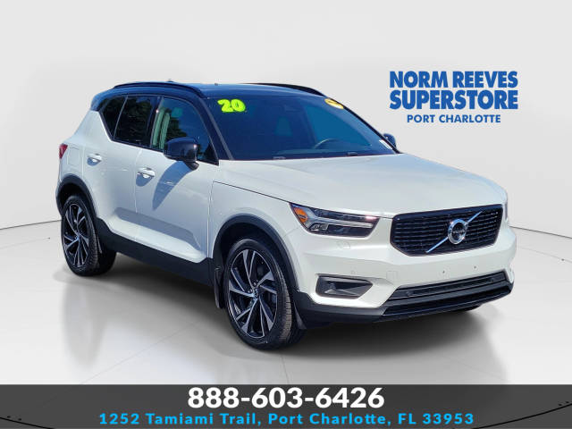 2020 Volvo XC40 R-Design AWD photo