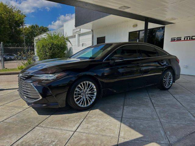 2020 Toyota Avalon Limited FWD photo