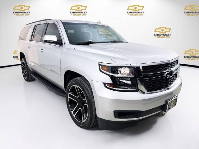 2020 Chevrolet Suburban LT RWD photo