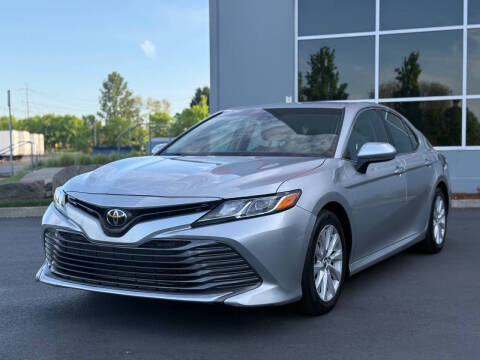 2018 Toyota Camry LE FWD photo
