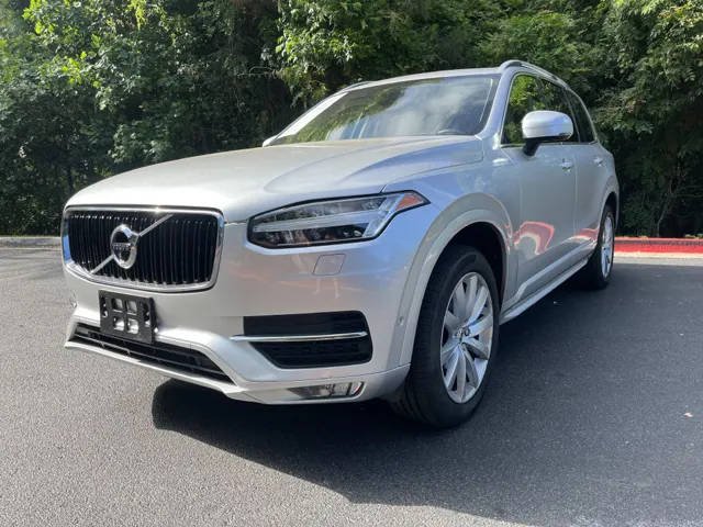 2019 Volvo XC90 Momentum AWD photo