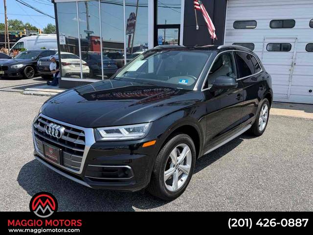 2020 Audi Q5 Premium Plus AWD photo