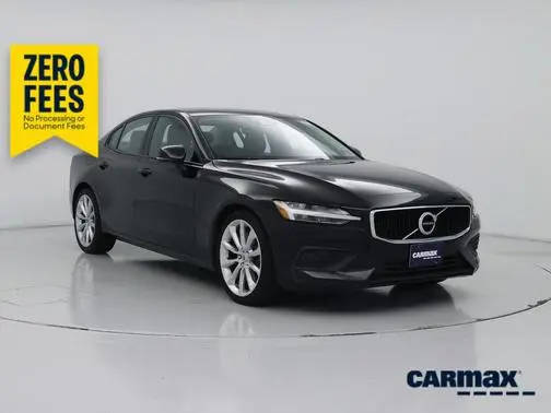 2020 Volvo S60 Momentum AWD photo