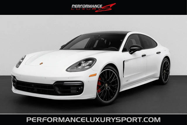 2020 Porsche Panamera GTS AWD photo