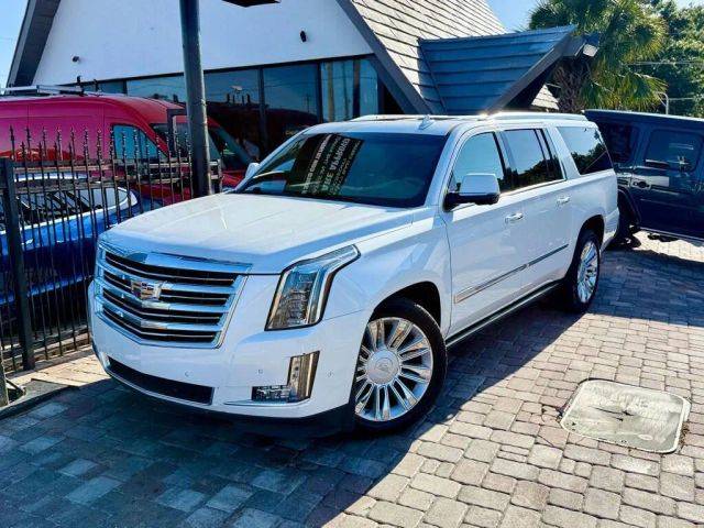 2019 Cadillac Escalade ESV Platinum 4WD photo