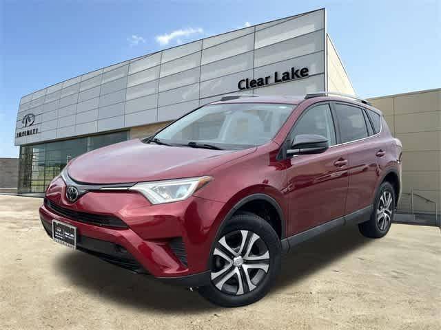 2018 Toyota RAV4 LE FWD photo