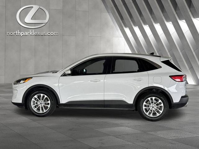 2020 Ford Escape SE FWD photo