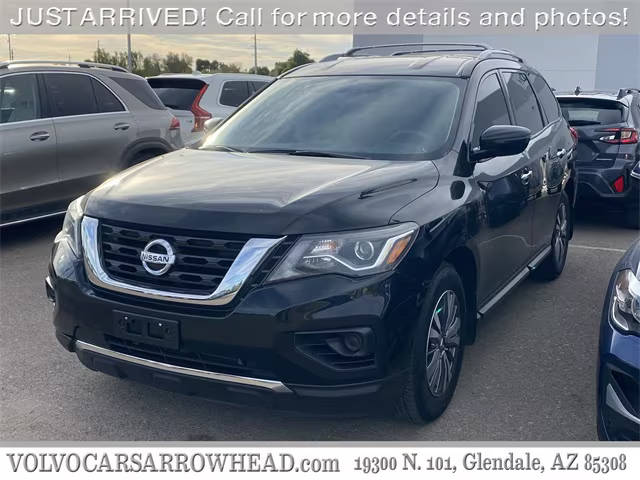 2020 Nissan Pathfinder S FWD photo