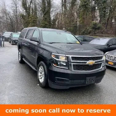 2019 Chevrolet Suburban LT 4WD photo