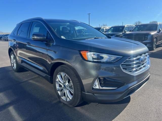 2019 Ford Edge Titanium AWD photo