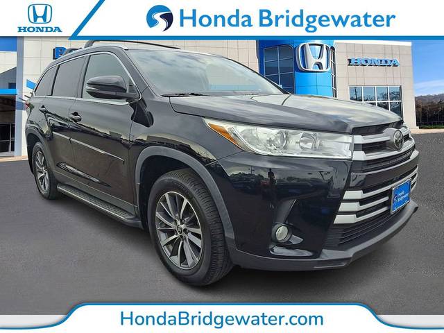 2019 Toyota Highlander XLE AWD photo