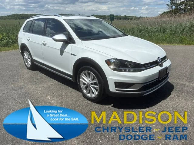 2019 Volkswagen Golf Alltrack SE AWD photo