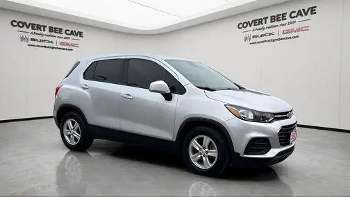 2020 Chevrolet Trax LS FWD photo