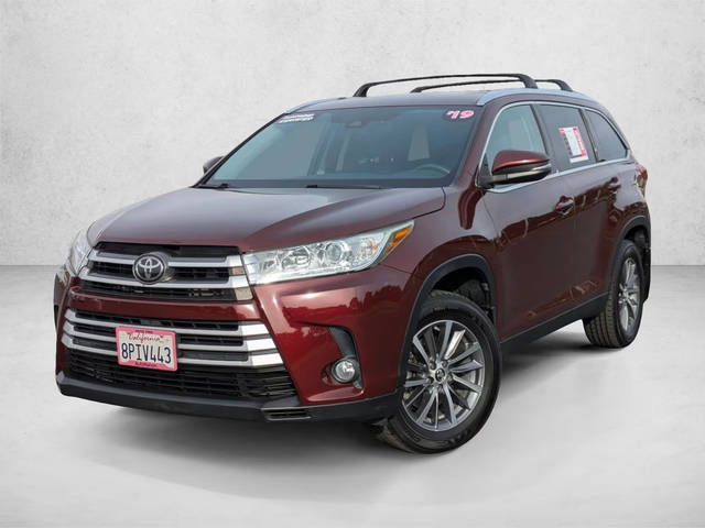 2019 Toyota Highlander XLE AWD photo