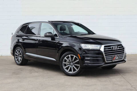 2019 Audi Q7 SE Premium Plus AWD photo